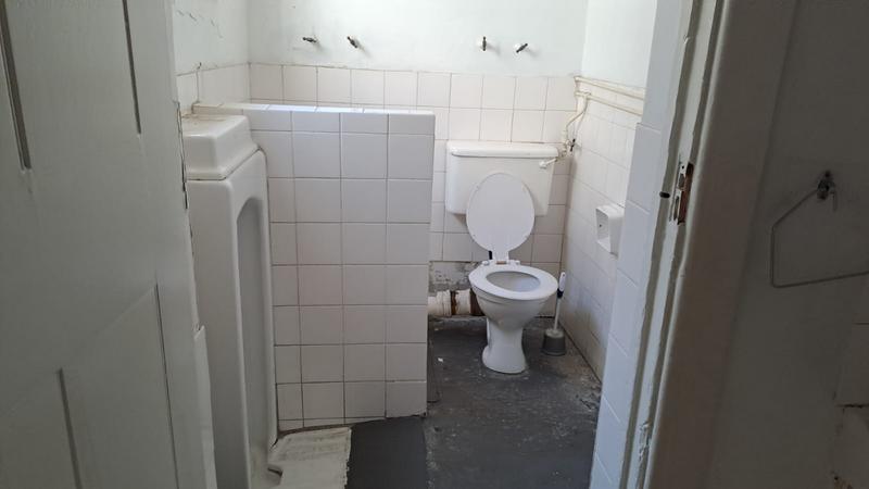 To Let commercial Property for Rent in North End Eastern Cape